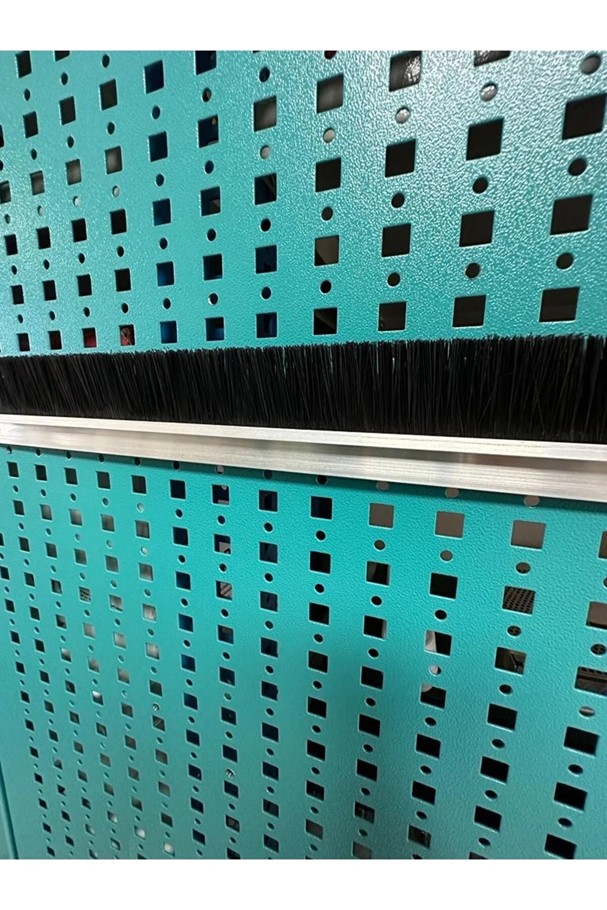 Rack Kabin ve Pano İçi Kablo Girişi Düzenleyici Fırça 90X5 CM